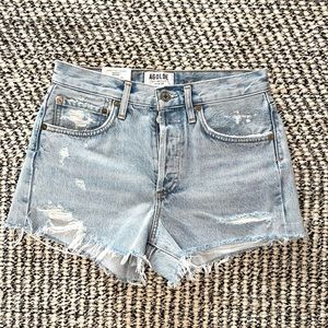 NEW AGOLDE Parker Vintage Cut Off Short, Color Broken, Size 25 A026G-811